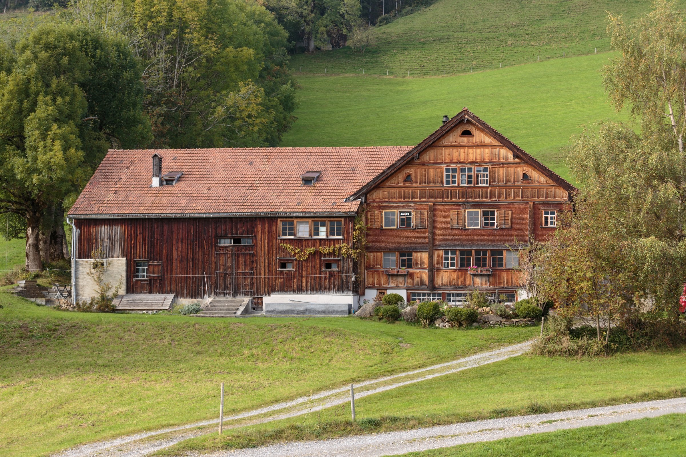 Appenzeller Bauernhaus mit Holzfassade in Gais